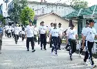 Jaga Kebugaran dan Kekompakan, Personel Koramil 12/Batang Tuaka Ikuti Olahraga Bersama di Makodim 0314/Inhil