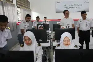 Tingkatkan Mutu Pendidikan Vokasi, LG Hadirkan Fasilitas Belajar Berbasis Teknologi di SMKN 2 Tangsel