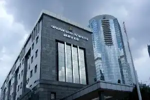 Aksi Puluhan Pria Berambut Cepak di Polda Metro Jaya, Polisi Tegaskan Prosedur Hukum Tetap Berjalan