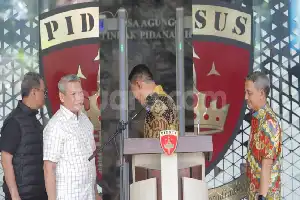 Kosmak Ungkap Dugaan Jaringan Pencucian Uang Melibatkan Mantan Jampidsus Febrie Adriansyah
