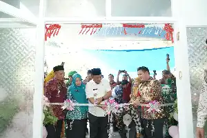 Dekatkan Layanan Medis, Bupati Luwu Resmikan Puskesmas Rawat Inap Walenrang Barat