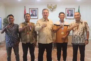 Gubernur Hendrik Lewerissa Dukung Kiprah Matheos Berhitu, Atlet Lari Ultra Asal Maluku Menuju Kejuaraan Bangkok