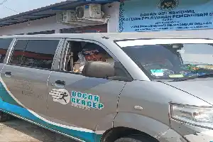 Diduga Disalahgunakan untuk Operasional Bisnis Kades, Penggunaan Mobil Siaga Desa Galuga Disorot