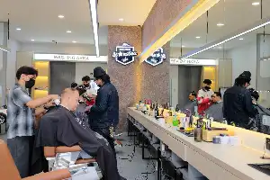 Kunci Sukses Merintis Bisnis Barbershop: Strategi dari Pendiri Starsbox Indonesia