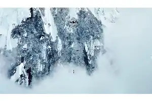 Inovasi Drone DJI di Everest: Revolusi Logistik, Pemetaan, dan Riset Iklim di Puncak Dunia