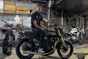 Berawal dari Garasi Rumah, Mahasiswa UNM Sukses Bangun Bisnis Modifikasi Motor Beromzet Ratusan Juta Rupiah
