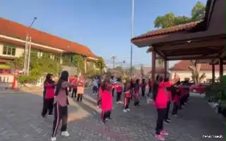 Dorong Kualitas Hidup Lansia, Mahasiswa UMS Dampingi Program PROLANIS di Sukoharjo