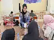 Dorong Literasi Keuangan Digital, Mahasiswa UMS Latih Pelaku Usaha Gedongjetis Klaten Gunakan BukuWarung