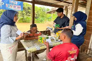 Mahasiswa KKN Unimal Gelar Pemeriksaan Kesehatan Door-to-Door Bagi Warga Aceh Utara