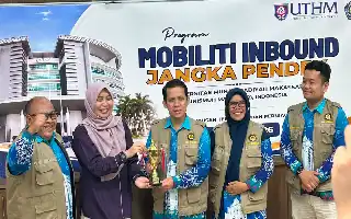 Harumkan Nama Bangsa, FEB Unismuh Makassar Raih Juara Umum International Business Competition di Malaysia