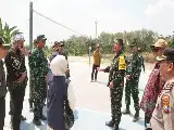 Wujudkan Ruang Olahraga Desa Tlemang, Satgas TMMD 129 Rampungkan Lapangan Voli Representatif