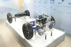 Menilik Evolusi Teknologi Dual Mode BYD: Dari Pelopor PHEV Dunia Hingga Efisiensi Ekstrem Generasi Kelima