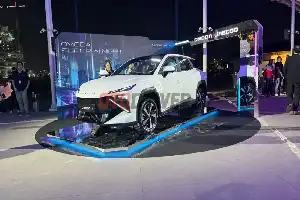 Debut Global di Indonesia, Omoda O4 Perkenalkan Era Baru Mobil Listrik Berteknologi Super AI