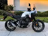 Gandeng Teknologi E-Clutch, Honda NX500 Resmi Mengaspal di Pasar Otomotif Indonesia