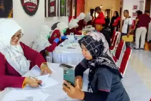 Peringati Bulan Bung Karno, DPC PDI Perjuangan Magetan Gelar Cek Kesehatan Gratis untuk Warga