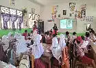 Edukasi Kesehatan Mata Sejak Dini, Mahasiswa KKN Unhas Kenalkan Metode CERAH untuk Siswa SD di Bulucenrana