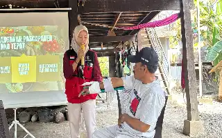 Tekan Risiko Kecelakaan Kerja, Mahasiswa Unhas Edukasi K3 dan Pertolongan Pertama bagi Petani Sidrap