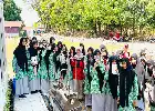 Edukasi Teknologi Pirolisis, Mahasiswa KKN Unhas Latih Warga Tamalanrea Ubah Sampah Plastik Jadi Minyak
