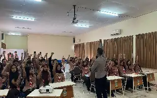 Antisipasi Dampak Negatif Teknologi, Polres Kediri Kota Edukasi Pelajar SMAN 1 Pahami AI secara Kritis