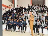 Dorong Literasi Digital, Kadis Kominfo Kendari Ajak Siswa Sekolah Rakyat Bijak Gunakan Gawai