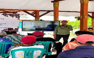 Modernisasi Pertanian Ciawijapura: KKN UGJ 26 Dorong Efisiensi Tanam Lewat Teknologi Tabela