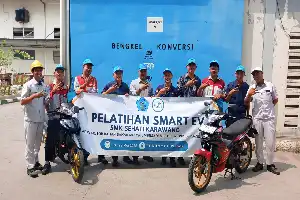 Dukung Transisi Energi, PLN Bekali Siswa SMK Sehati Karawang Keterampilan Konversi Motor Listrik