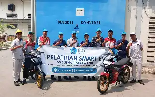 Dukung Transisi Energi, PLN Bekali Siswa SMK Sehati Karawang Keterampilan Konversi Motor Listrik