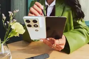 Inovasi Ponsel Lipat Terbaru Motorola: Desain Ultra-Tipis dan Bekas Lipatan Nyaris Tak Terlihat