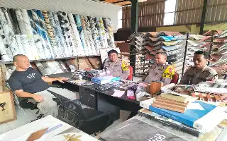 Polsek Leuwimunding Gencarkan Sambang Dialogis ke Pelaku Usaha demi Jaga Keamanan Wilayah