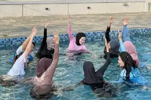 Water Yoga: Alternatif Olahraga Rendah Dampak untuk Kesehatan Holistik