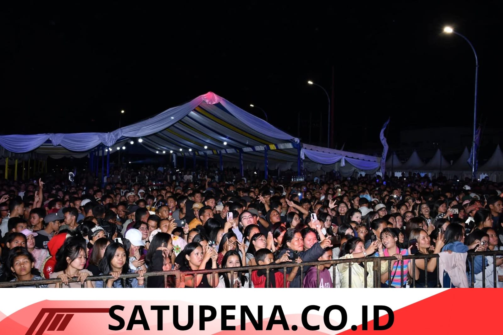 Perayaan HUT ke-22 Kabupaten Samosir: Ribuan Warga Memadati Waterfront City Pangururan