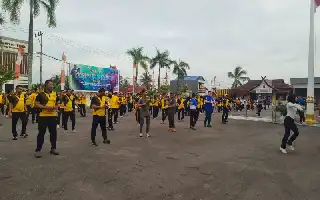 Sambut HUT Bhayangkara ke-80, Polres Tanjab Barat Gelar Olahraga Bersama Lintas Instansi