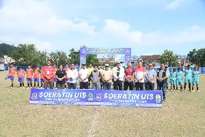 Wali Kota Akhmad Syukri Resmi Buka Piala Soeratin U-13 dan U-15 Zona 3 di Sibolga