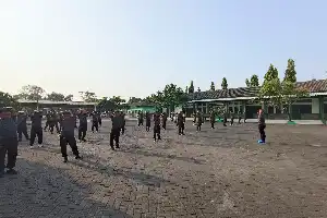 Pererat Jiwa Korsa, Prajurit Kodim 0816/Sidoarjo Gelar Olahraga Bersama untuk Jaga Kebugaran Fisik