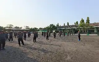 Pererat Jiwa Korsa, Prajurit Kodim 0816/Sidoarjo Gelar Olahraga Bersama untuk Jaga Kebugaran Fisik