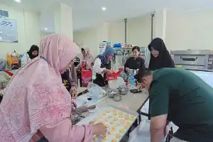 FTP USM Latih Masyarakat Kembangkan Produk Bakery Berbasis Bahan Lokal
